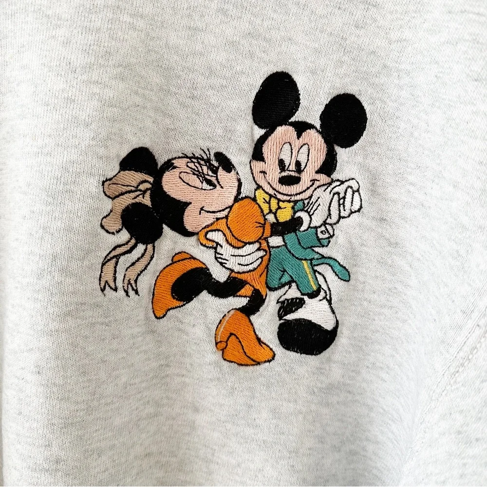 TOO CUTE Guetta brothers vintage Mickey Mouse sweatshirt
